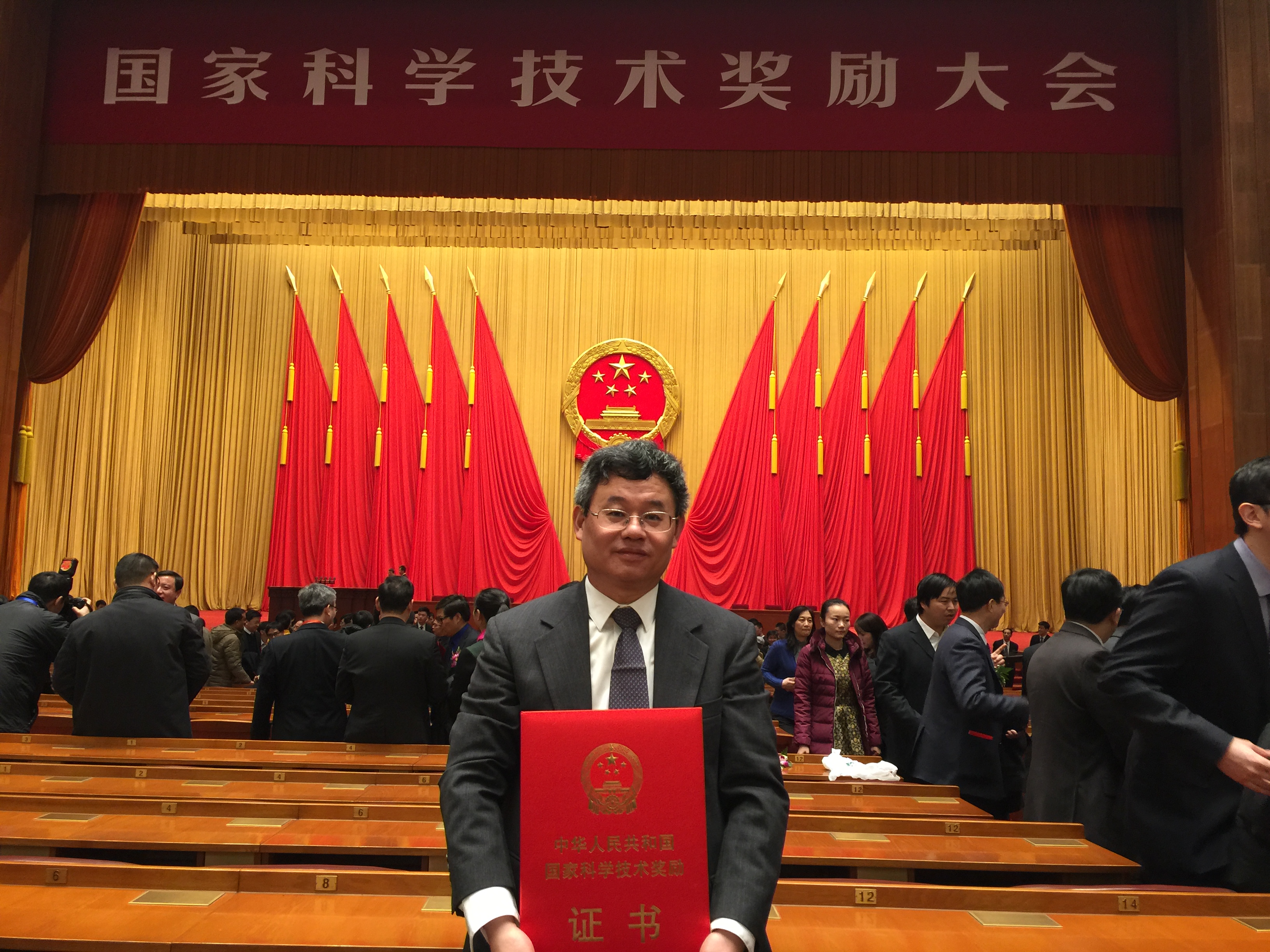 世博娱乐